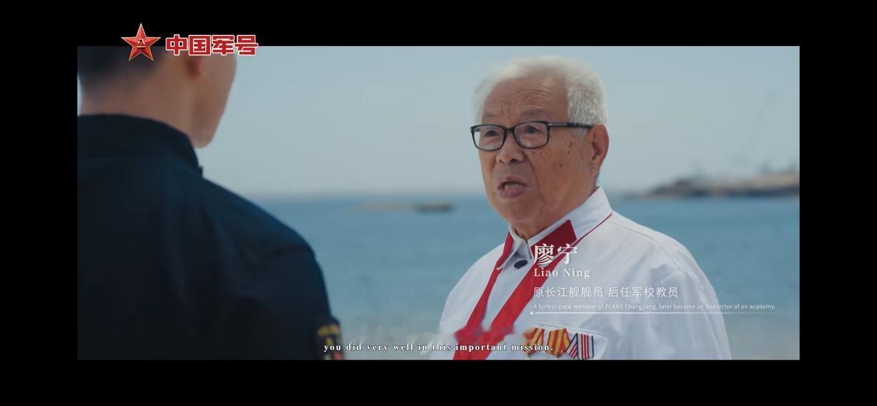 海军 77 周年宣传片藏惊天彩蛋！何剑 = 核舰 + 19 号舰？中国远洋航母时