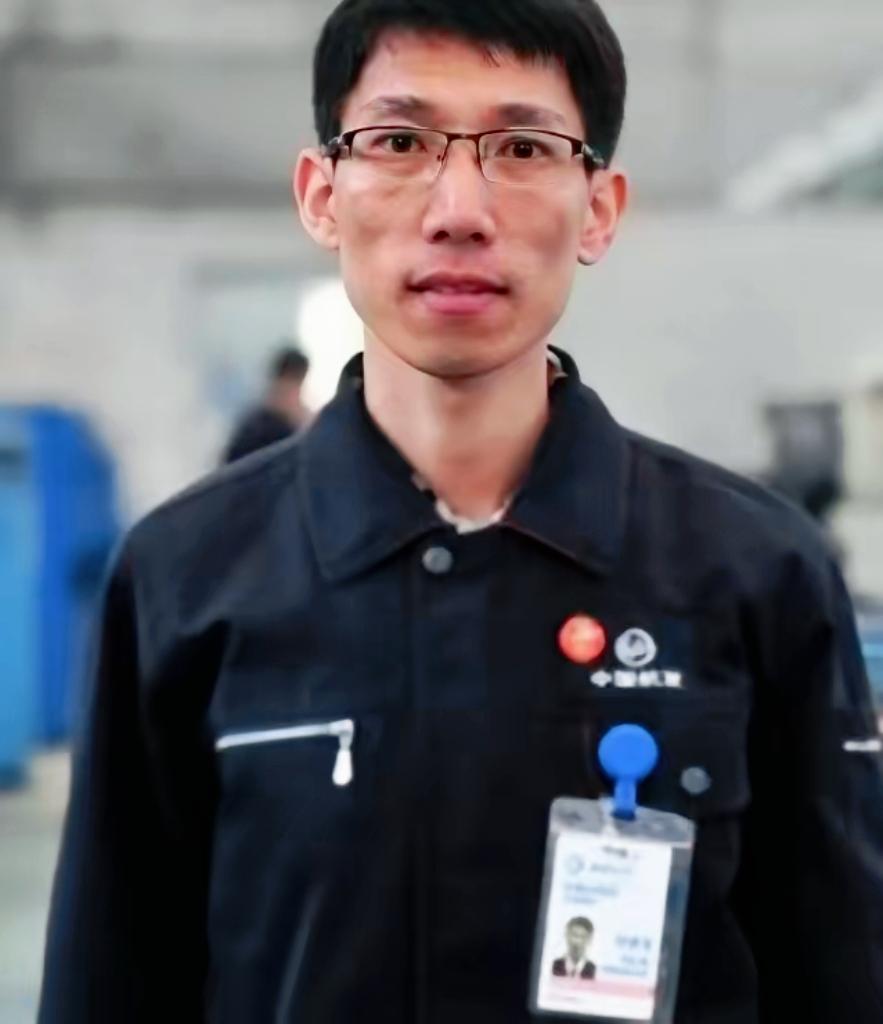 离开中国，美国给你年薪1000万！”2019年美国开出了上千万年薪的条件，要“挖