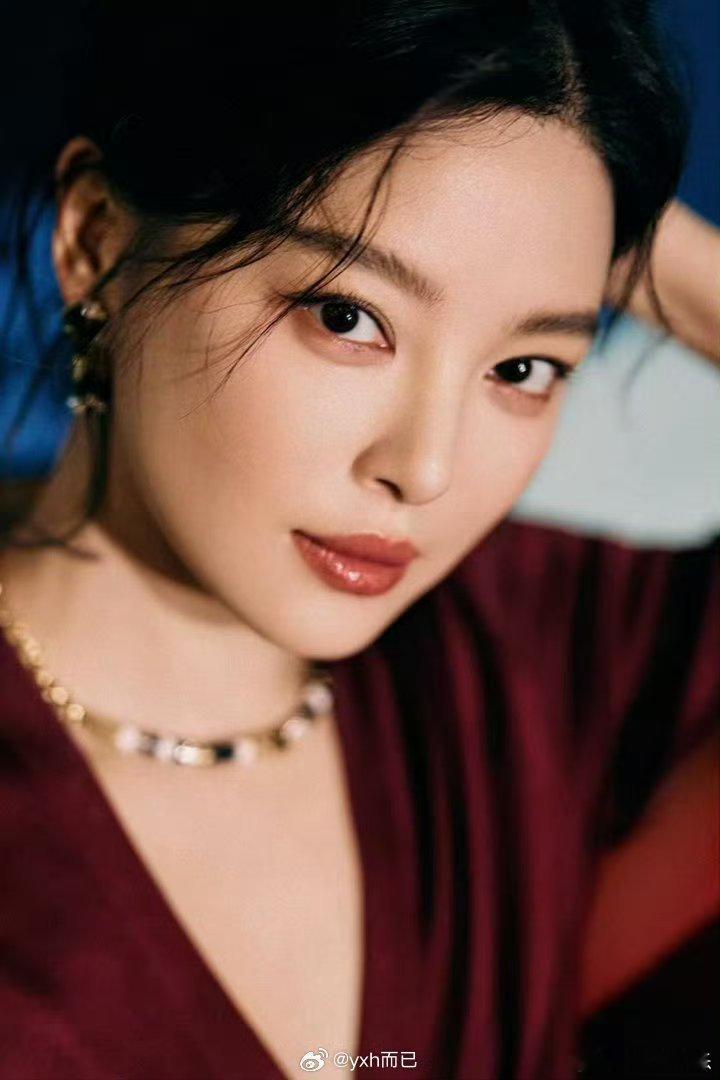 辛芷蕾回应封面登上法国街头中法文化之春熠熠生辉！宣传大使辛芷蕾直面镜头回应封面热