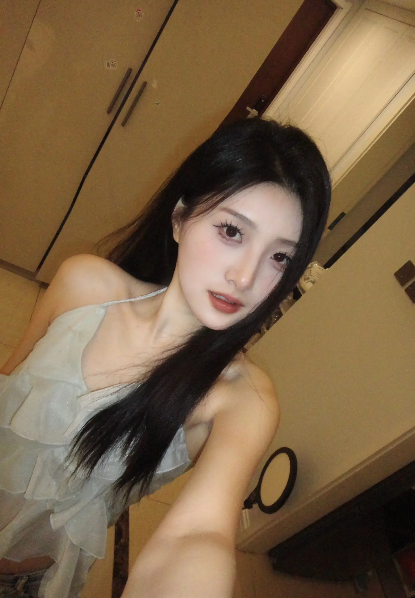 漂亮的眼睛应该流幸福的泪