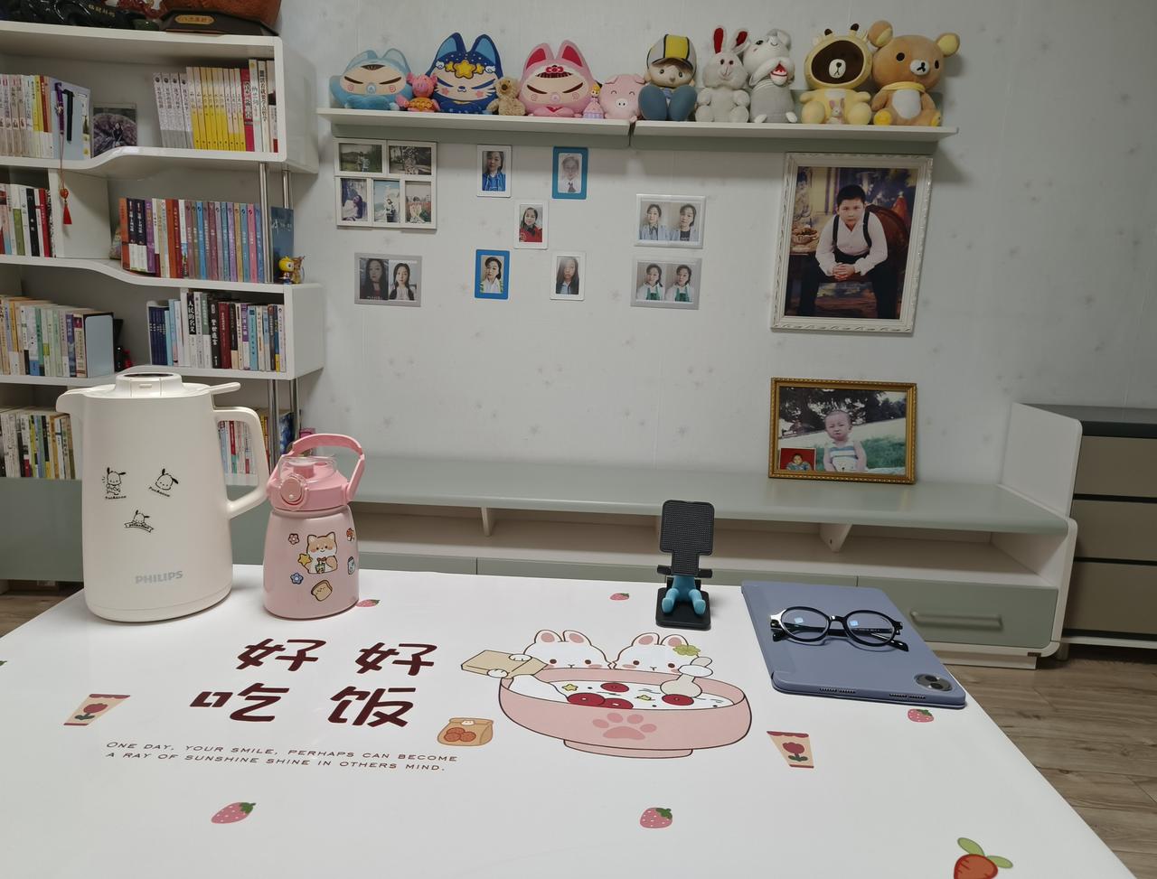 天意
|椛尘埃

遇见总是美好的，遇见一首歌也是如此。坐在桌子前，看着眼前的美食