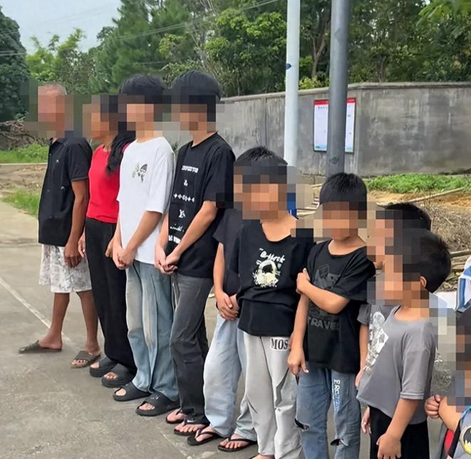 比打工强多了！广西钦州，男子结婚之后，坚守老旧生育观念，几乎不做避孕，一连顺其自