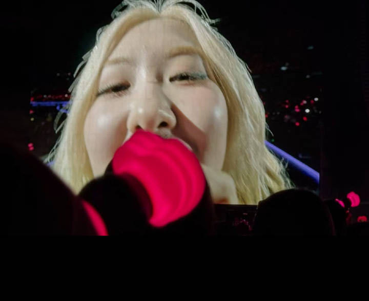 老马户现在到底已经整成啥样了？真的，老马户现在要是不染黄发。。。巡演里在台上出现