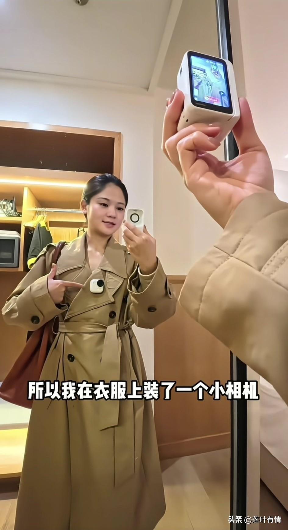 美女到印度旅行，
还说要给大家看看印度的风情，
由于没有喝到印度的正宗奶茶，
于