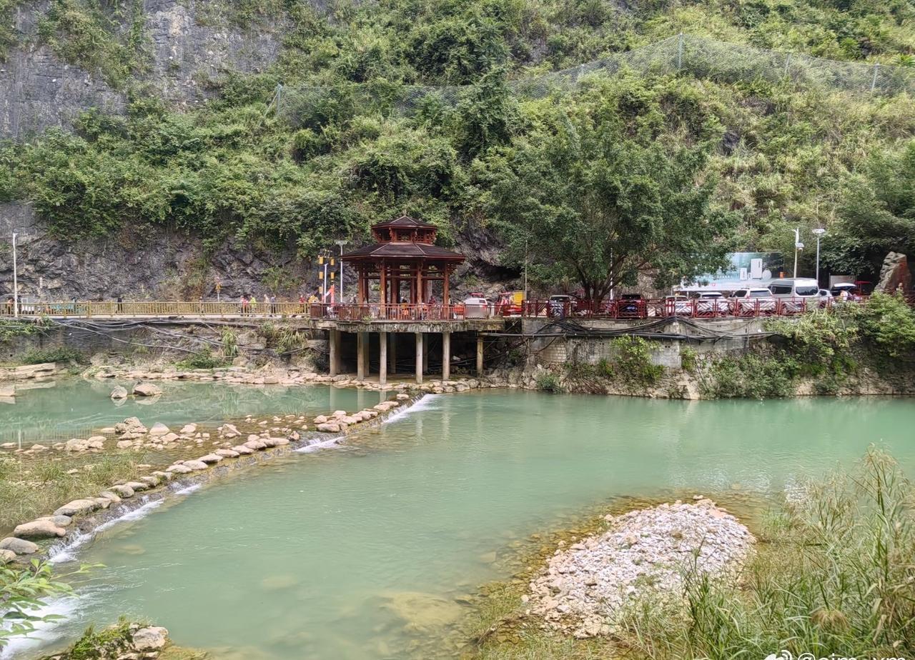 桂西自驾游
河池巴马瑶族自治县
D30，游览参观百魔洞 ​​​