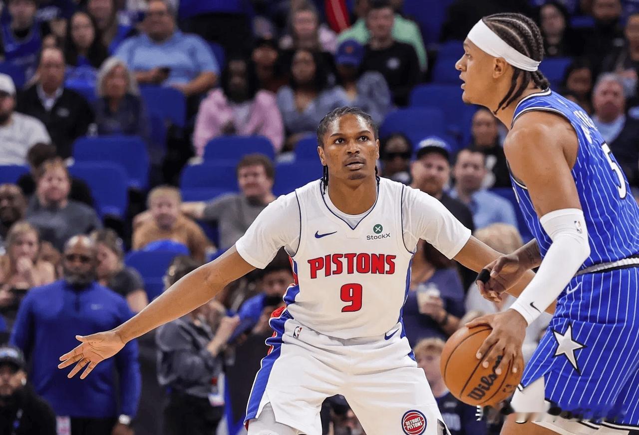 为什么东部第1的活塞，首轮G1碰到魔术就不行了呢？
原因很简单。NBA季后赛首轮