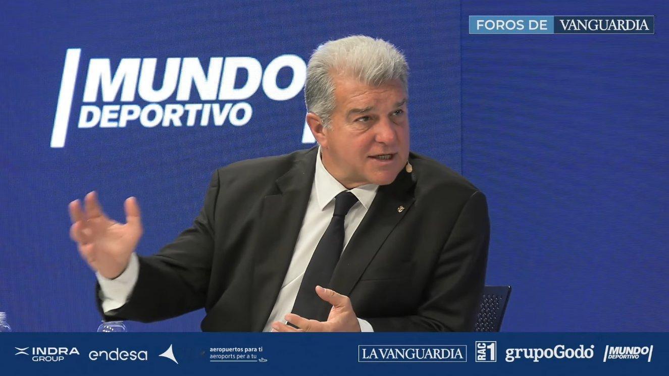 拉波尔塔：主席应该领取薪水吗？主席不应该领薪水。我们都知道这个职位是荣誉性的。 