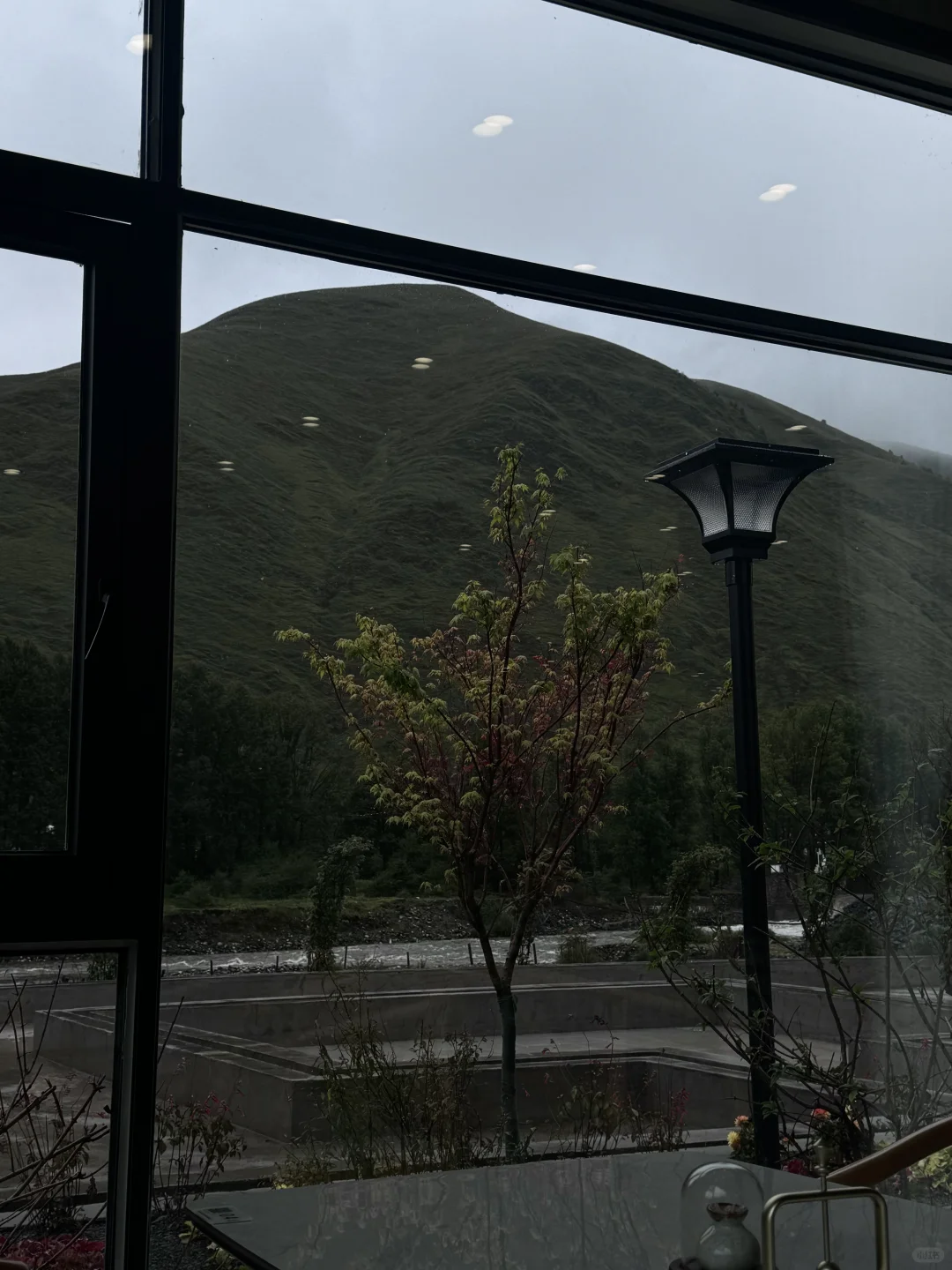 躲进山里看到雪山啦🏔️