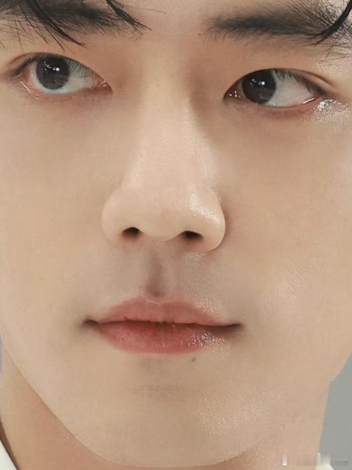 这颜值是真实存在的吗？ ​​​