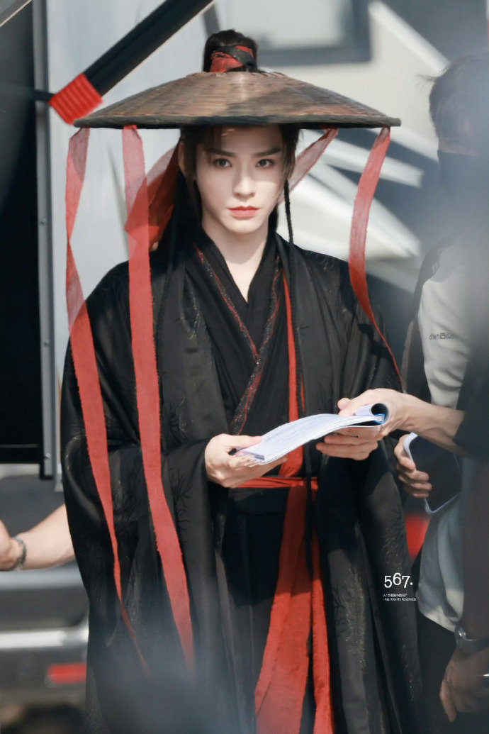 龚俊斗笠红丝带造型龚俊凤舞九天红丝带造型 龚俊斗笠红丝带造型