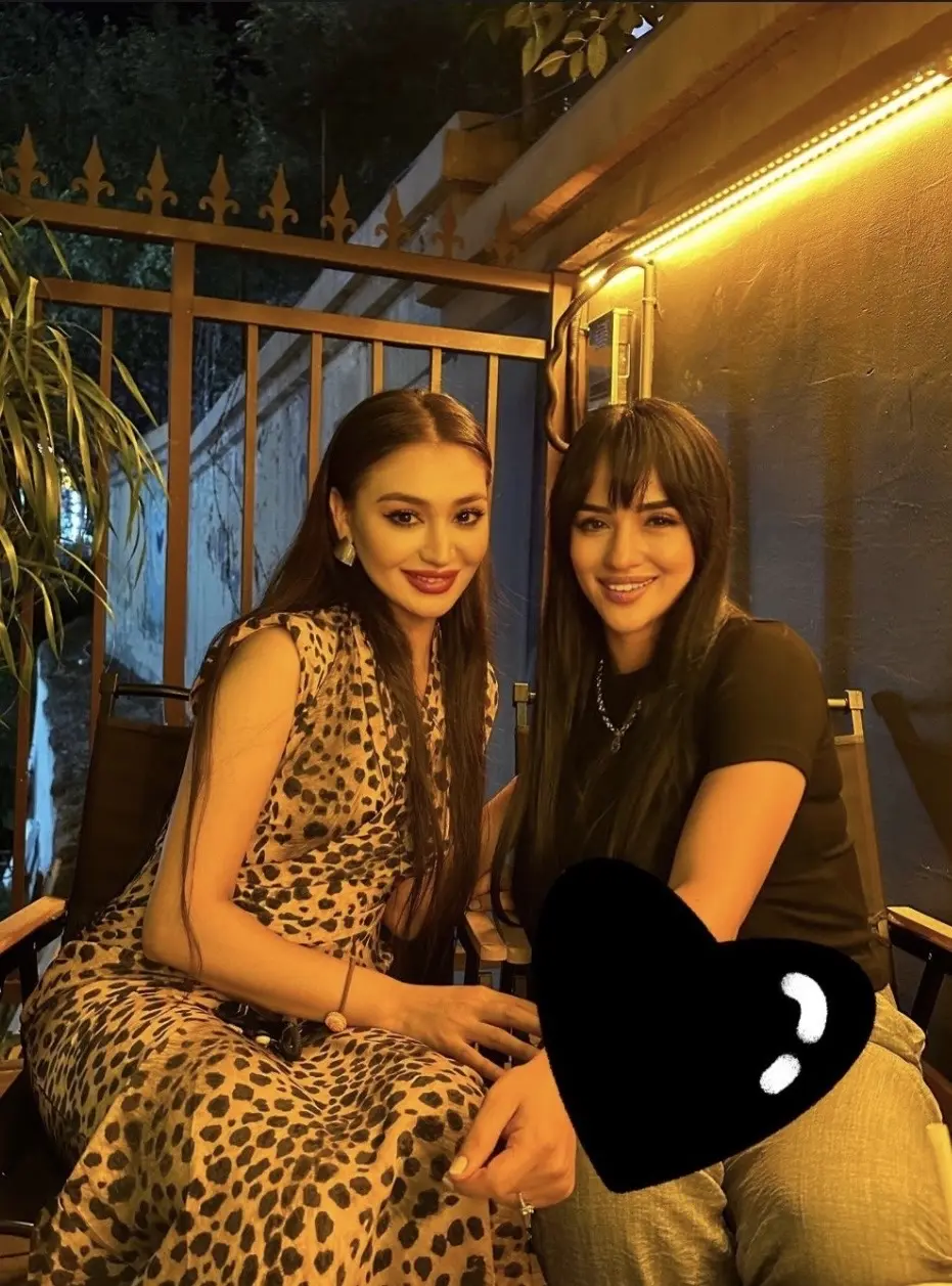 低调优秀又美丽大方ferdos女神姐姐 😚 爱死你了❤️