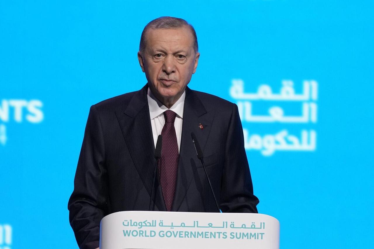 俄罗斯卫星通讯社安卡拉4月10日电 土耳其总统埃尔多安与伊朗总统佩泽希齐扬通电话