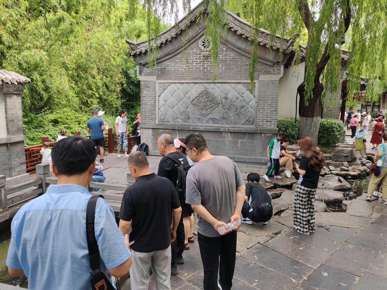 青路相伴半生缘（续三）
 
婚后的日子，像春日里缓缓流淌的溪水，温润又踏实。陈沐