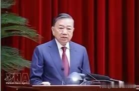 越南现在也是钻了空子，各大经济体之间不是打着贸易战，就是在想着曲线求发展，这样就