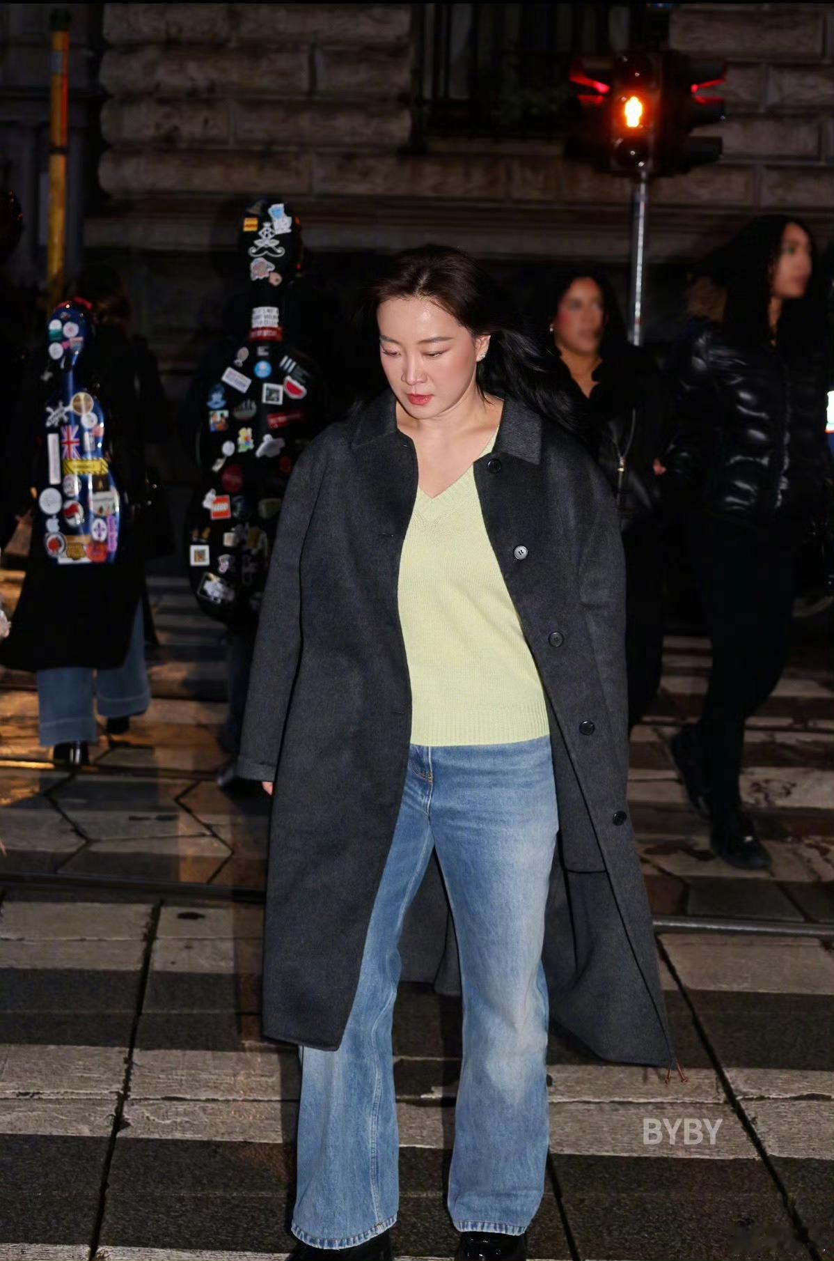 还别说 玲儿气质还蛮韩的 