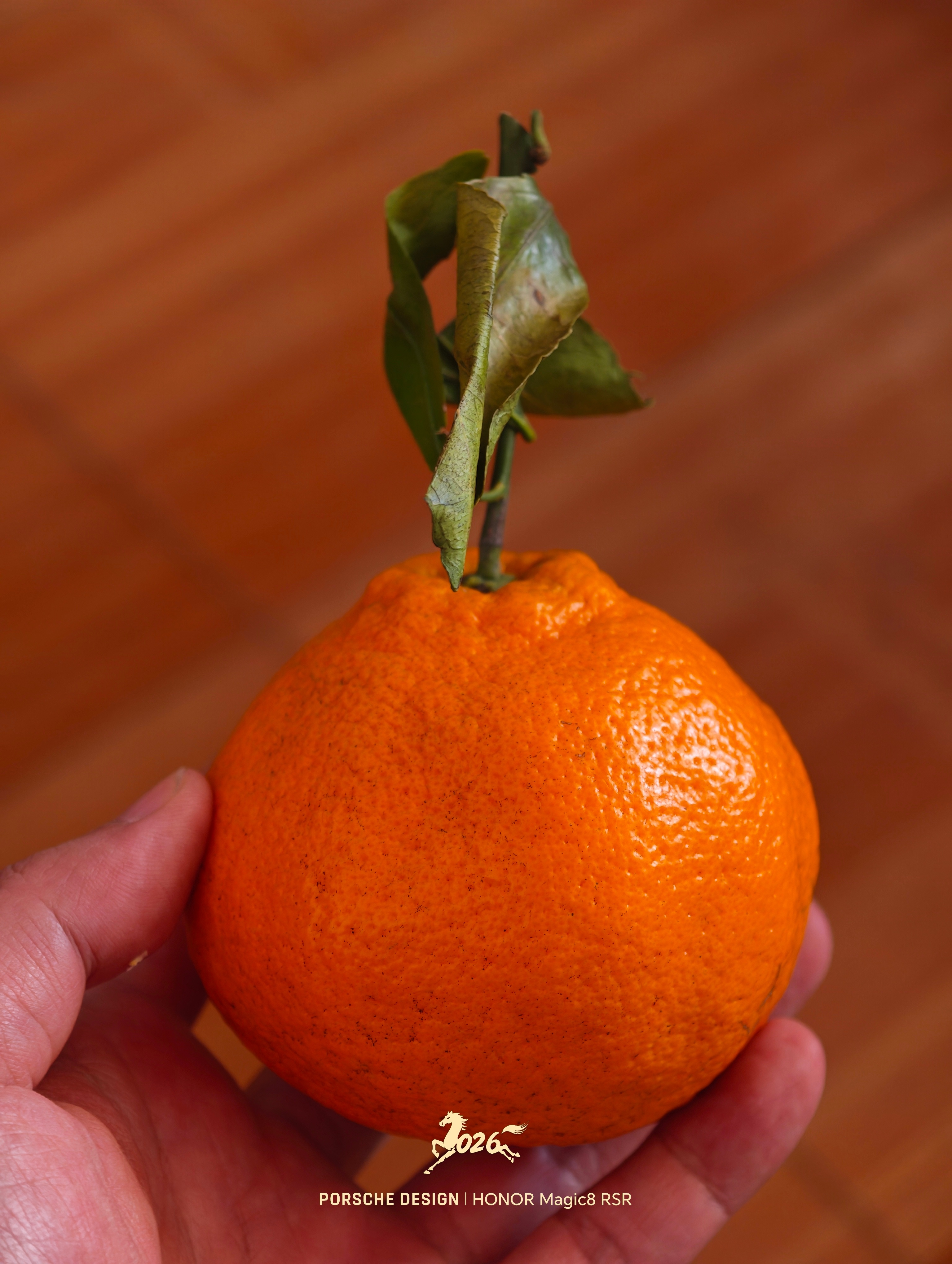 砂糖橘感觉没有粑粑柑好吃，砂糖橘主要是甜度高，而粑粑柑水汽更大，而且有点酸甜，口