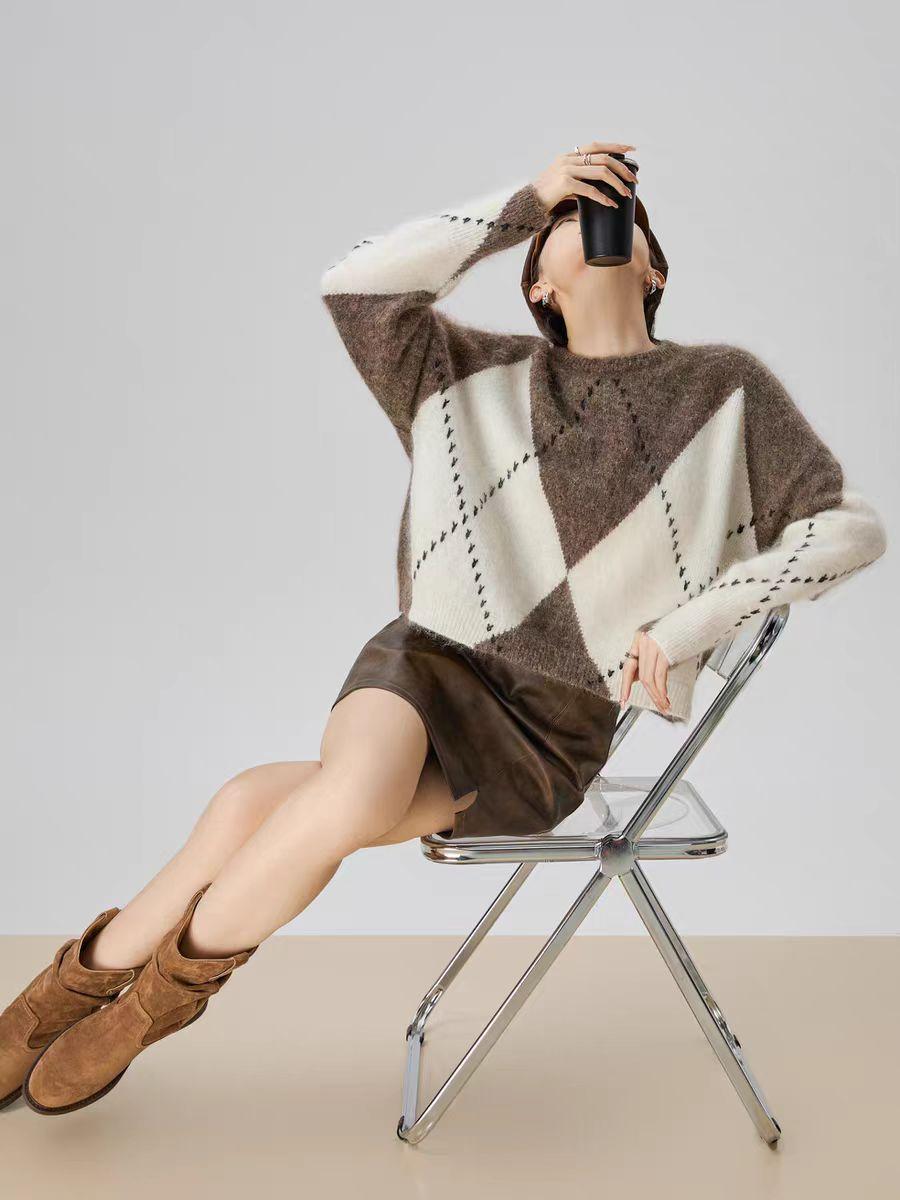 一句扎心的话：“当你没有家财万贯的父母，没有大权在握的亲戚朋友，而别人的父母是富