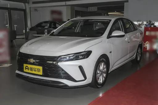4-7万买二手合资家轿，雪佛兰科鲁泽适合预算少但不想买太旧的人
 
如果预算在4