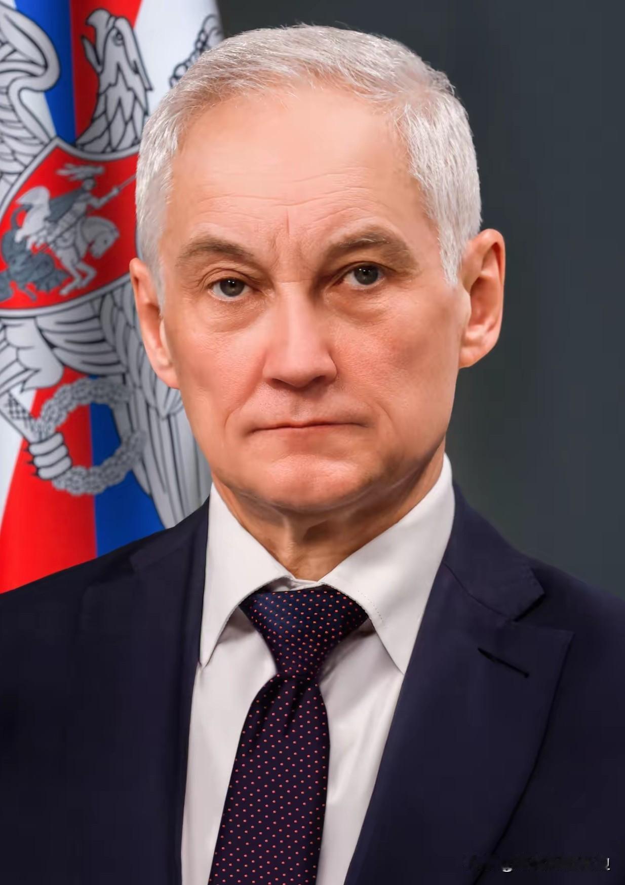 就在西方媒体讽刺俄罗斯在顿巴斯的进攻如蜗牛之际，刚刚得知一个重要消息，俄国防部正