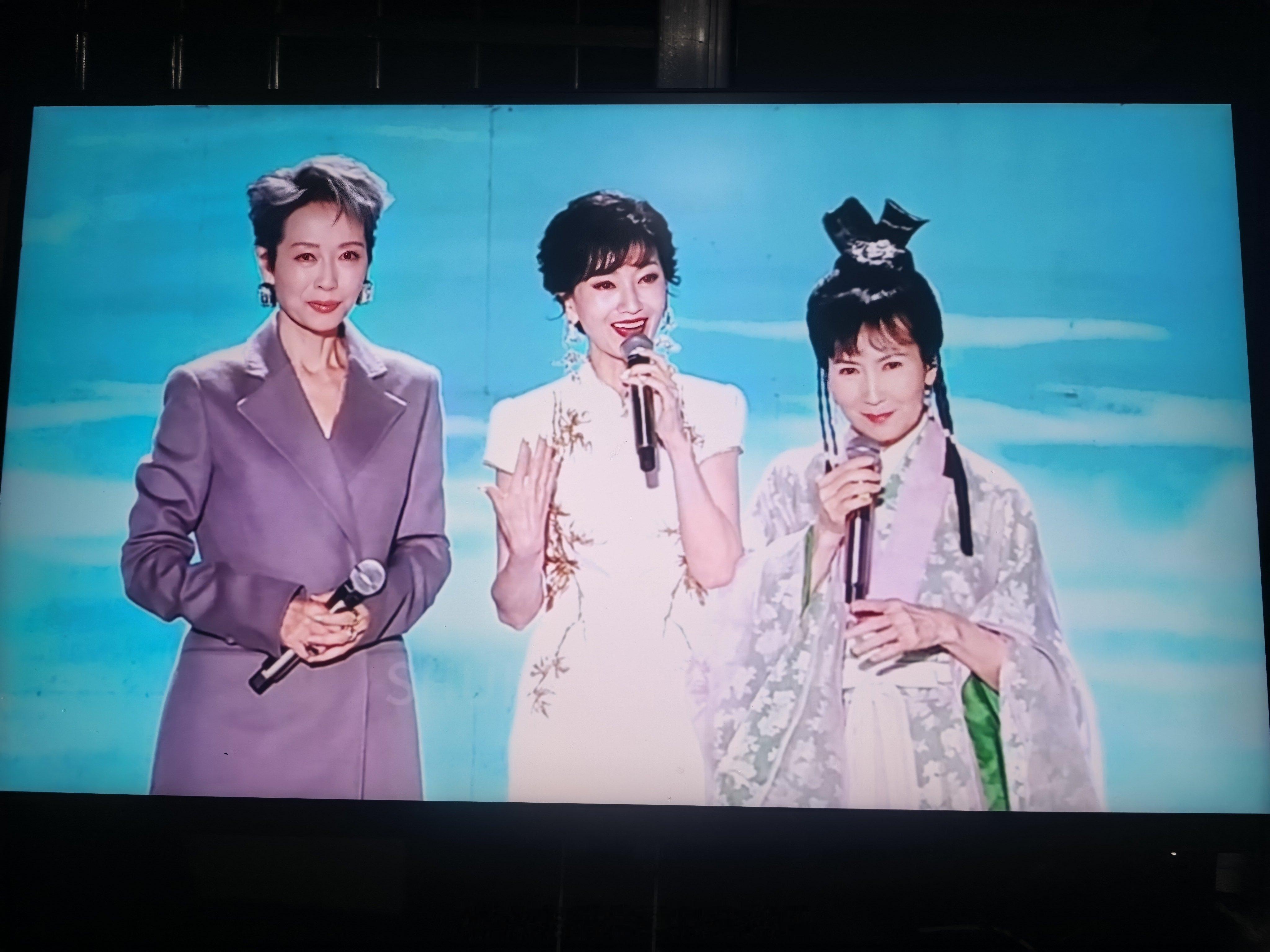 芝童道合 科技改变生活，这跟直接看官摄也差不多了～