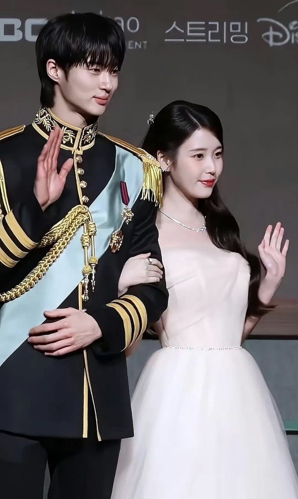 不是说韩国是整容大国吗，男明星怎么不去整容？ 