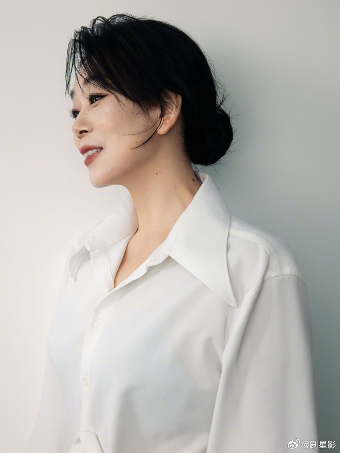 张馨予这是真妈妈 张馨予妈妈来了，这一回是真的妈妈呀，发现咱们的阿姨真的好美好有