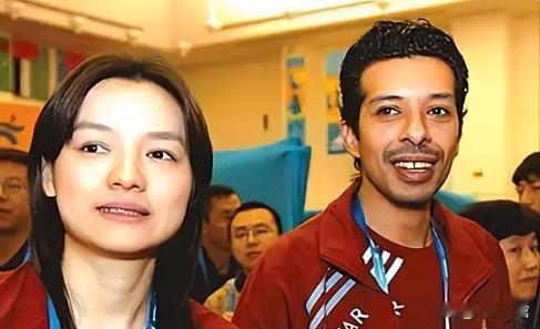 2000年，“国际棋后”诸宸放弃中国国籍，远嫁卡塔尔王室，父母拼命反对，不允许女