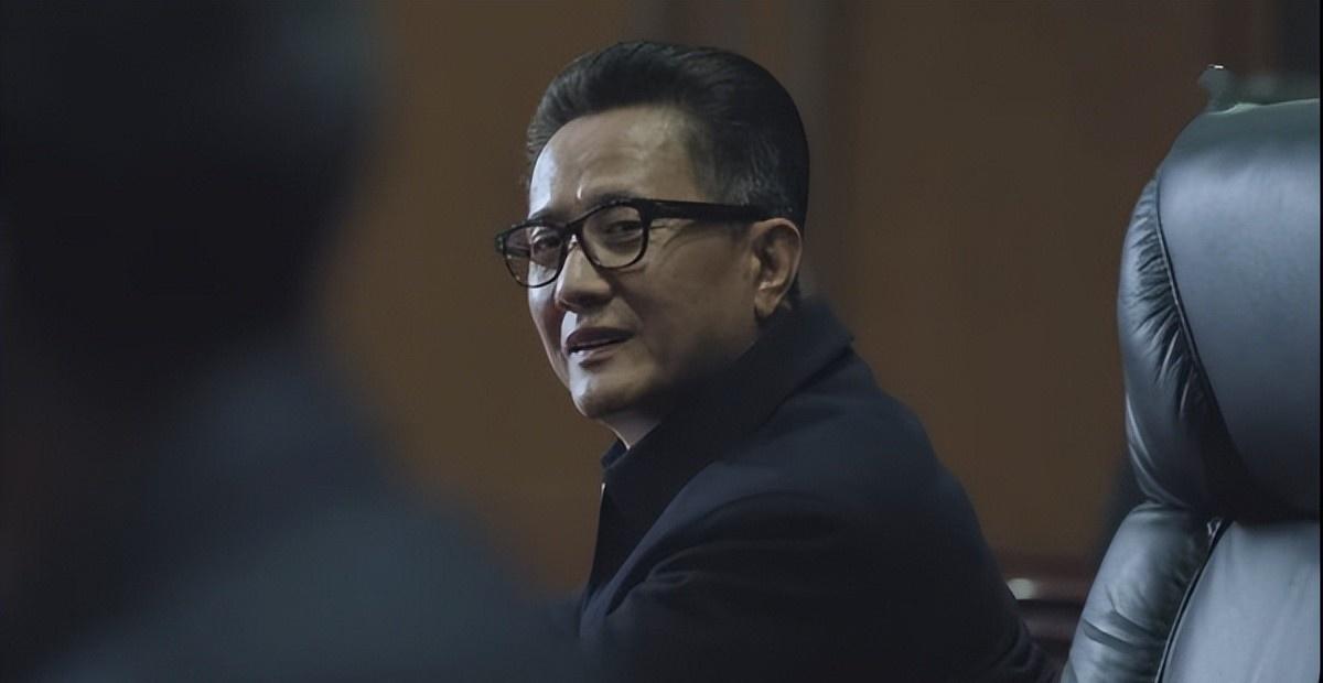 权力交锋藏玄机沙瑞金的笑面敲打里藏着官场最真实的生存法则

汉东政坛那场闭门谈话