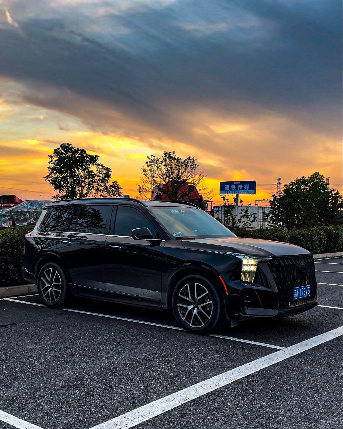 传祺车主们集合了 给他们看看咱们的队伍