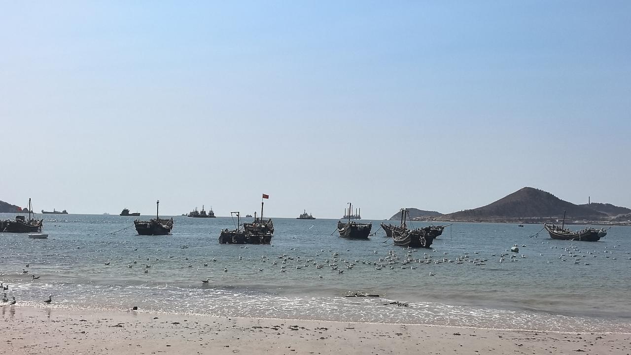 中国十大富婆，第六名钱色兼收刚走：
1. 第十名：柳青（40亿）
2. 第九名：