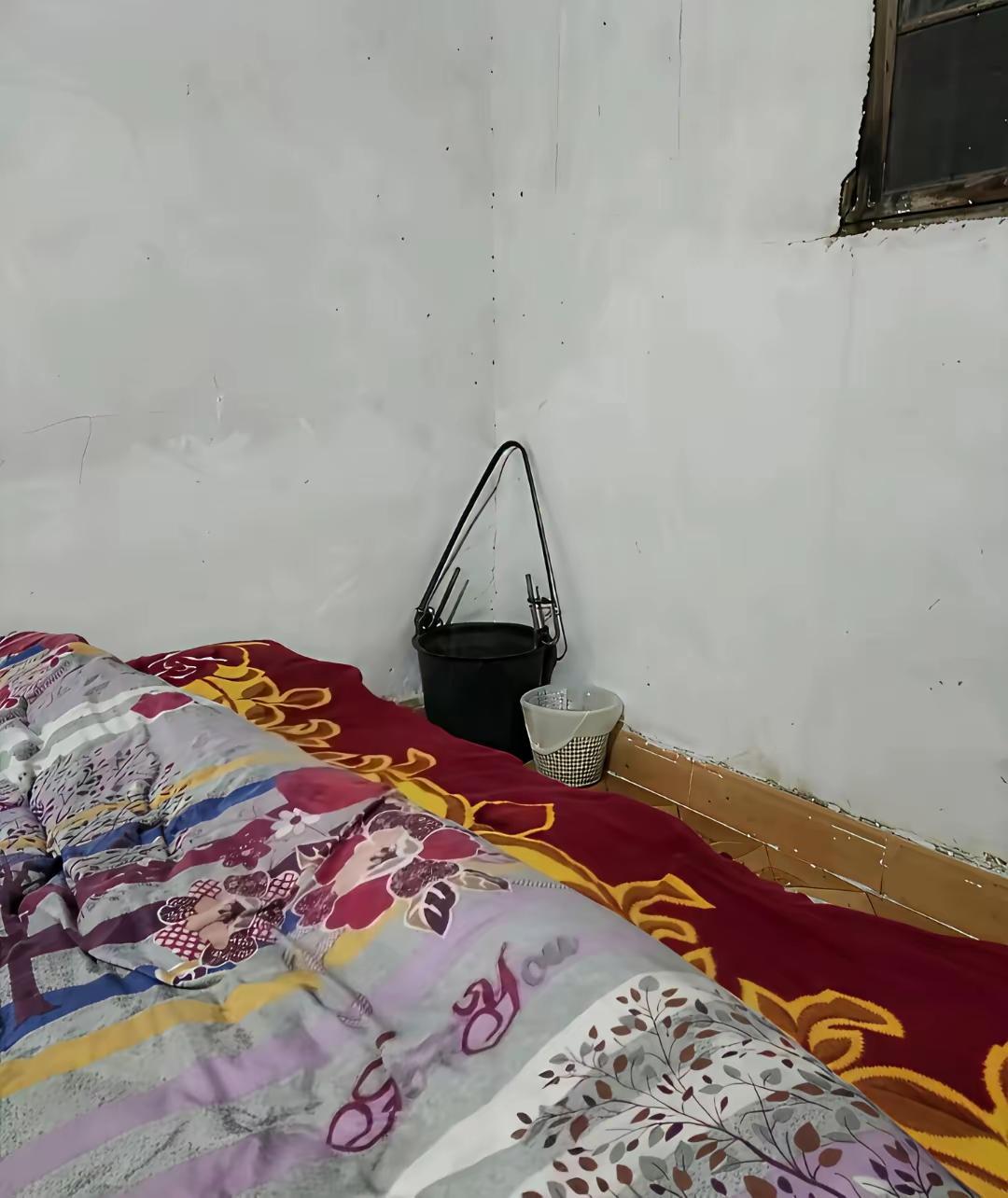 网友发文
去男朋友家看见这一幕
当晚就走了
我就想不通了
为什么农村到现在还在用