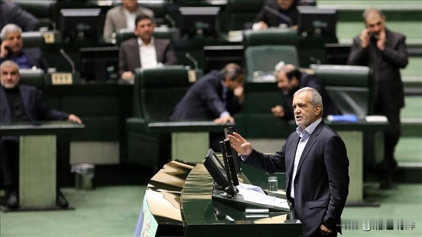 突发消息：伊朗最高政府及军方领导层已未雨绸缪，指定了多位继任者。此举是为了在应对