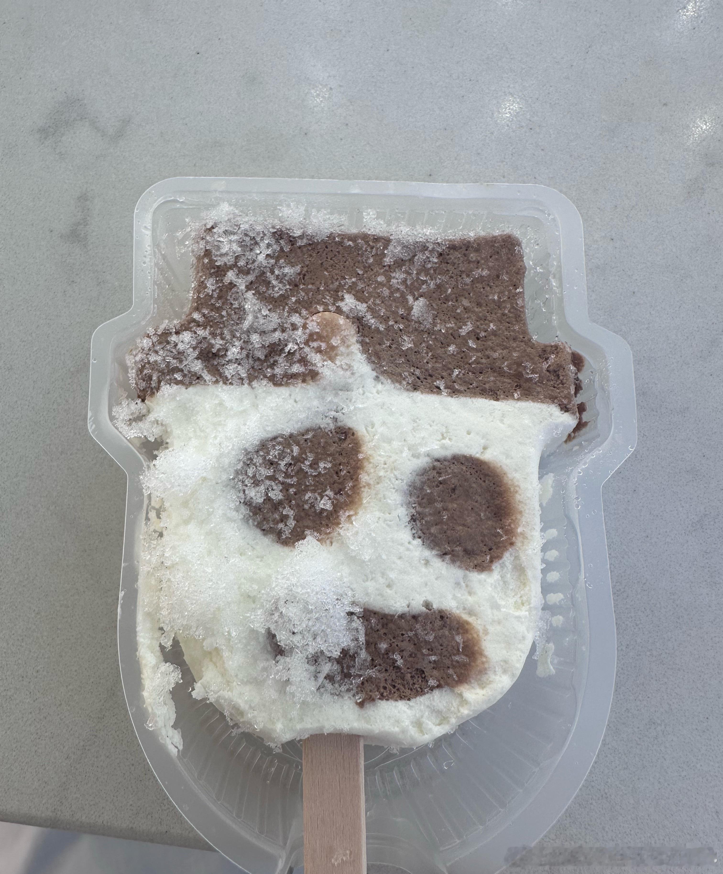 天气太热了🥵，来个冰淇淋🍦解解暑呢 