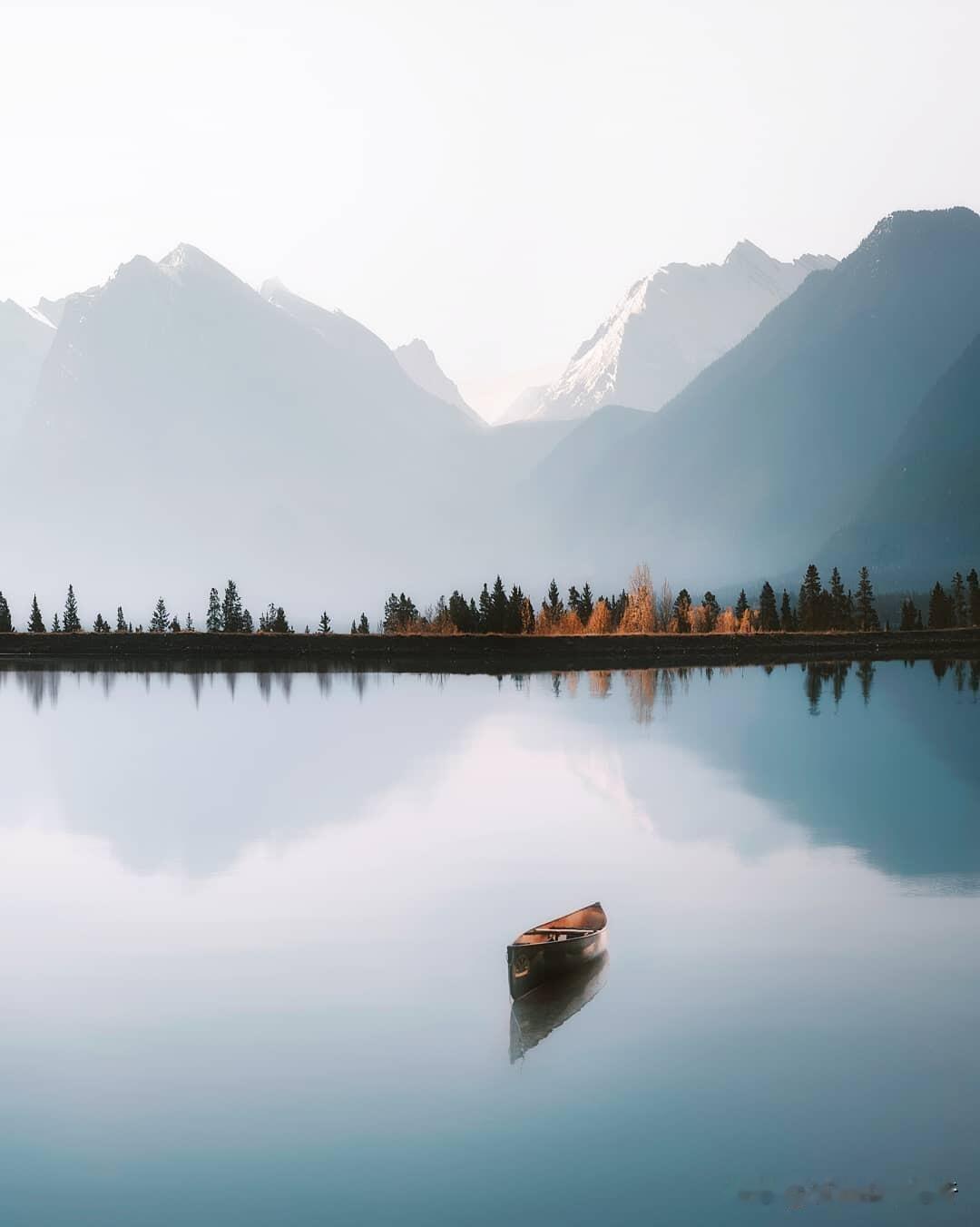 想学治愈高级的极简风景，一定要参考南非摄影师Soha的拍摄手法！她以开普敦山海为