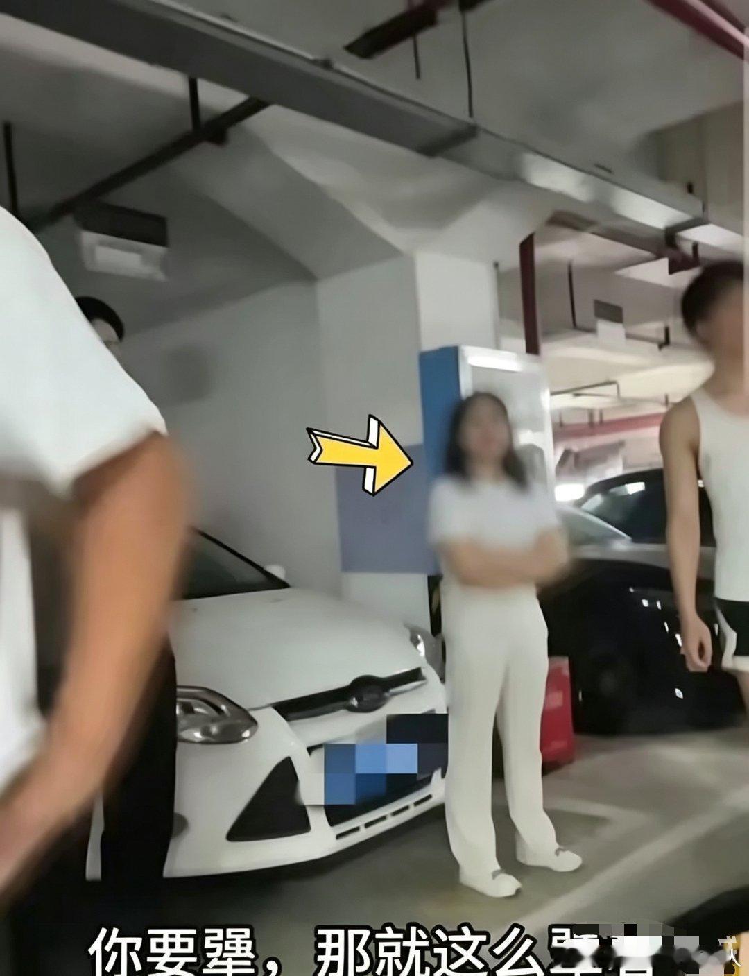 占车位这事，现在无解。不管占多久，连张违法罚单都不会有。车位主人既没法主动挪车，