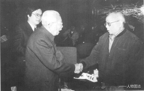 宋任穷与叶子龙在北京(1996年)