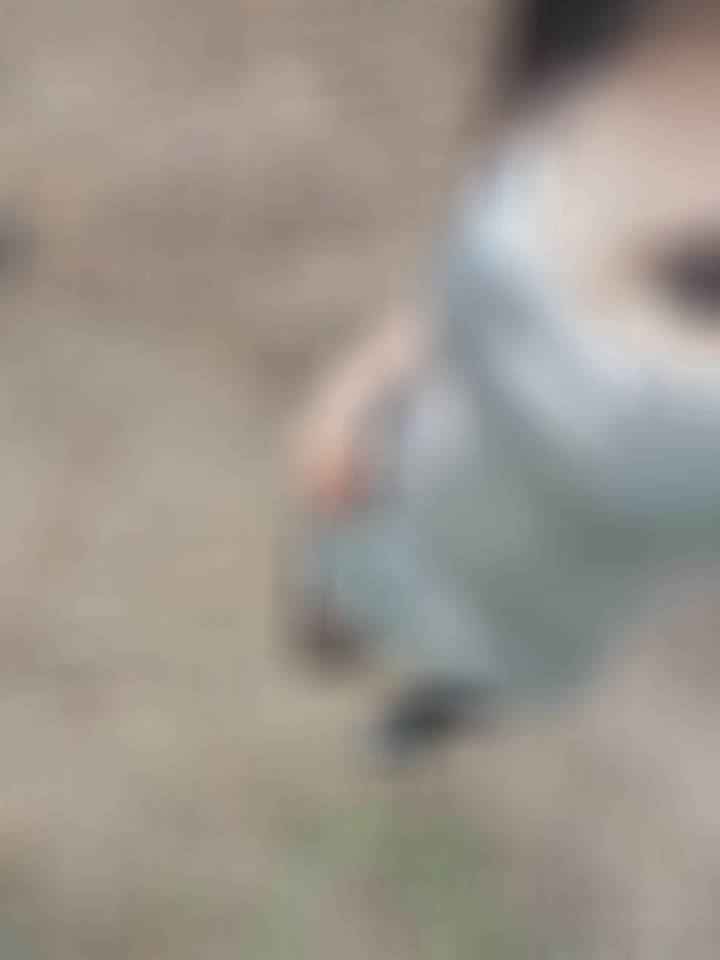 夫人新鲜的日常户外娱乐美照出炉。 