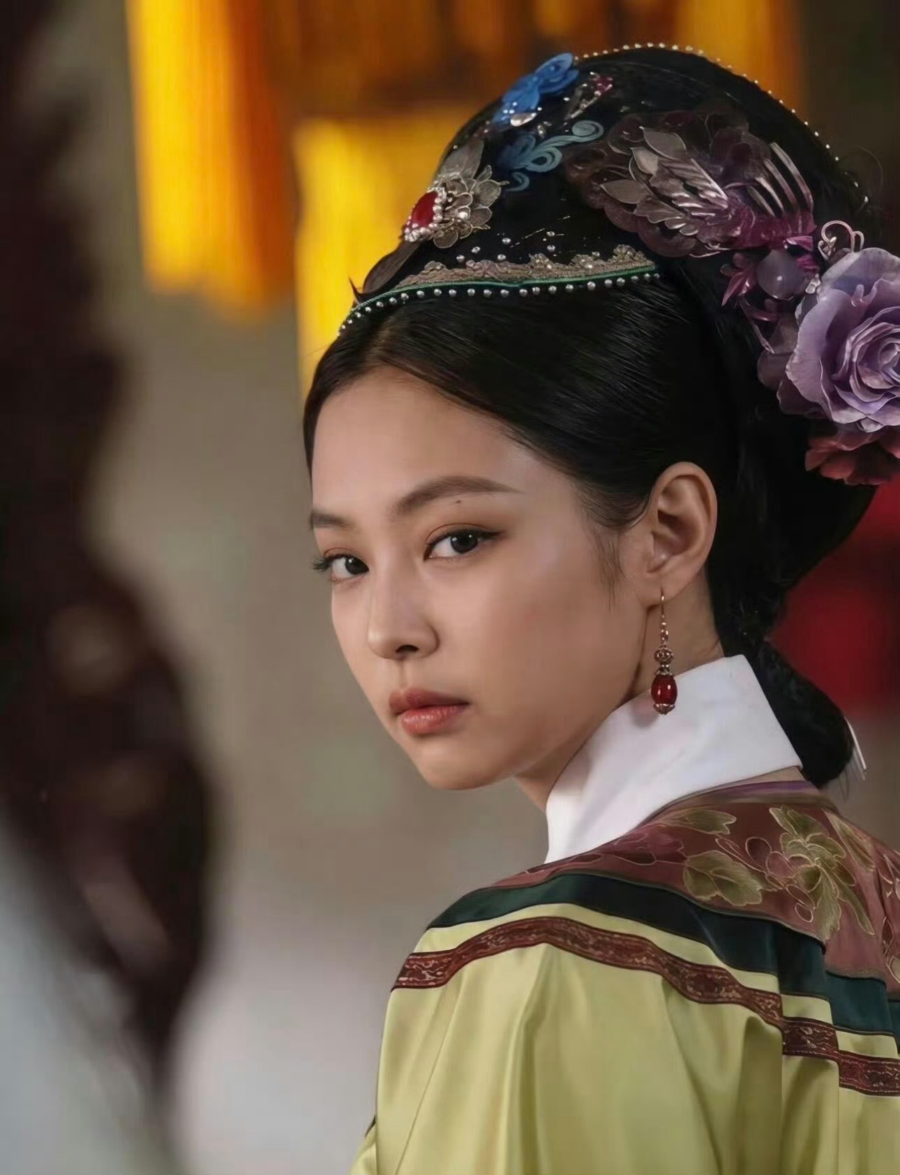 JENNIE钮钴禄Jennie哈哈哈哈哈谁给p的图，真的毫无违和感