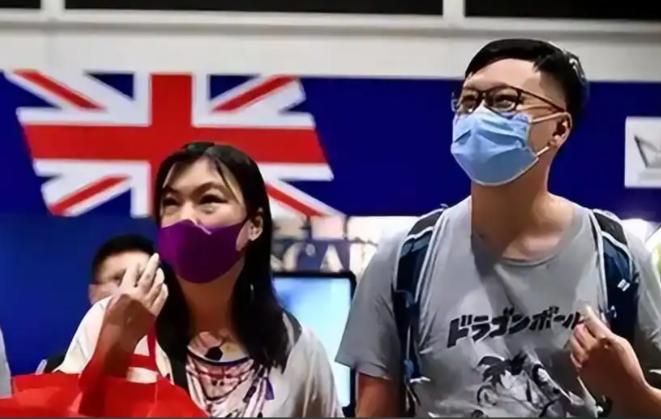 润英港人傻眼了吧！据人民日报报道，英国政府宣布启动50年来最严格的移民制度改革，