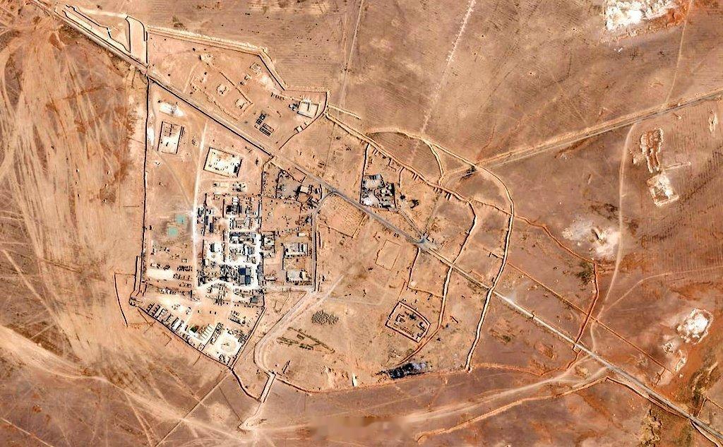 最新消息：伊朗伊斯兰革命卫队（IRGC）宣布，对位于叙利亚坦夫地区的美军基地的一