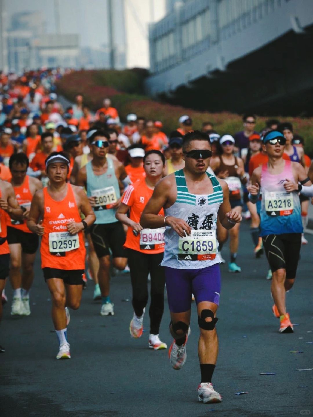 跑广马最重要的是敬畏「广州热」！