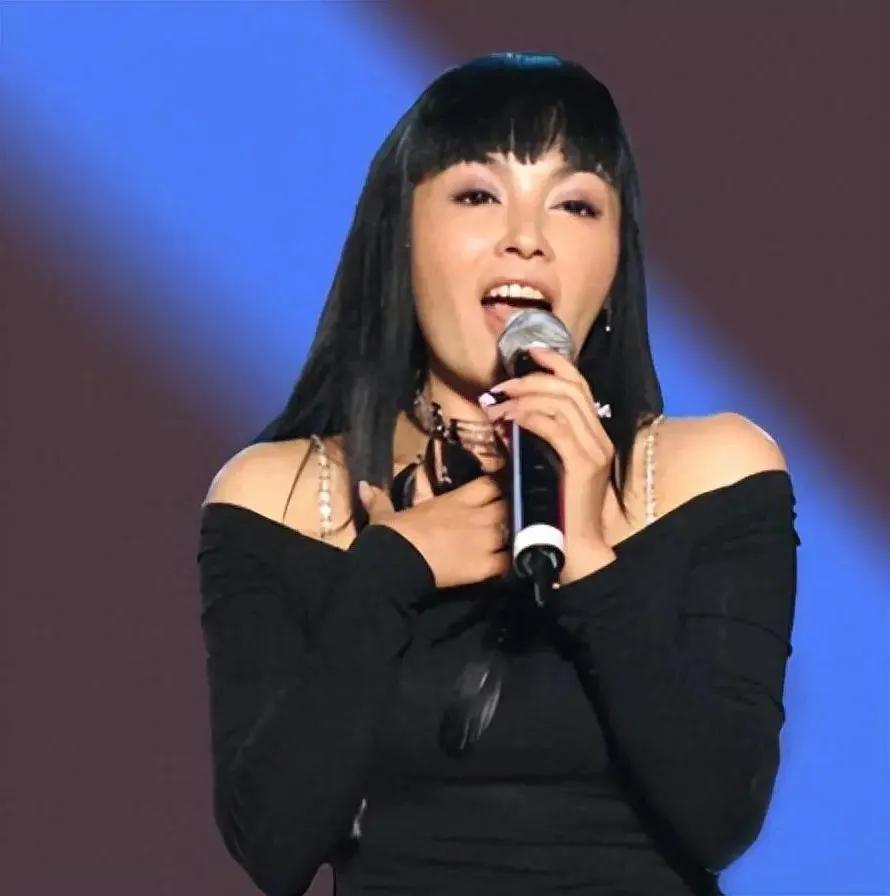 千百惠，这位著名歌手于8月19日凌晨去世了，享年62岁。     千百惠演唱的《