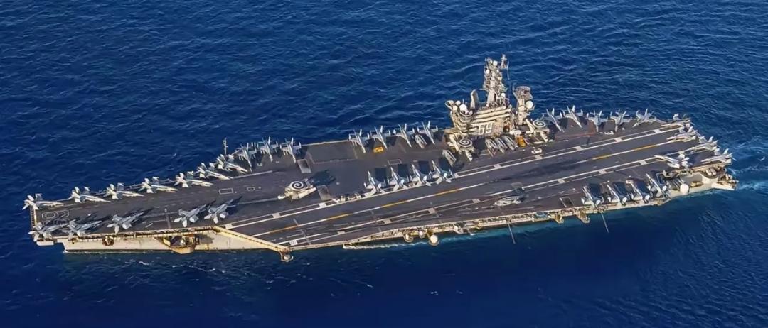 美帝海军真是越活越抽抽。刚“福特”号烧了30个小时的屁股还没擦干净，“艾森豪威尔