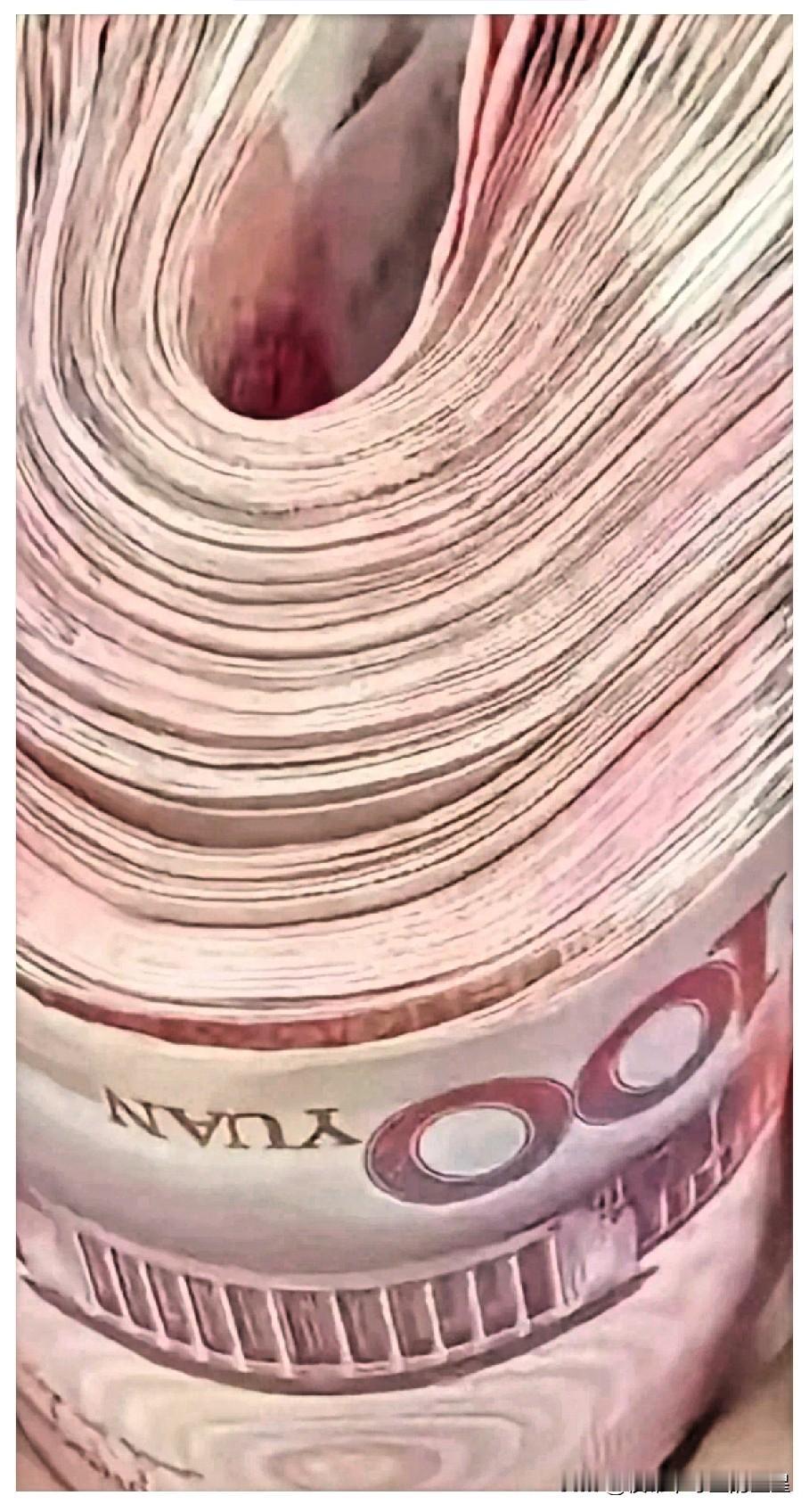 现在钱不好赚了，
流连玩乐的也少了，
几乎没有了。
 
明显能感觉到，大家花钱都