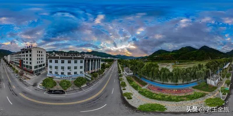 农村里的度假村，那可真是宝藏之地！就说丹凤县三里栈民宿，由农房改造而成，能让人回