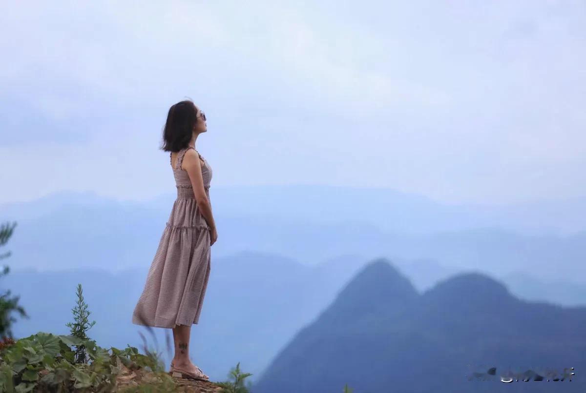 玛雅印第安人有一段俗语:
对于代表着这个世界未来的孩子，
母亲应该将其紧紧拥入怀