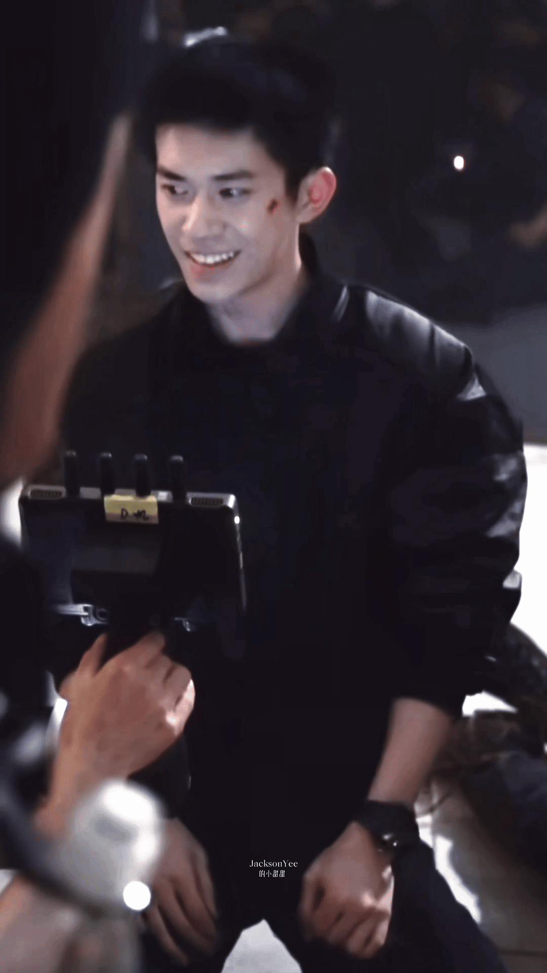 喜爱度每天必做！只需2秒！戳👉🏻微博演员影响力指数易烊千玺电影惊蛰无声易烊千