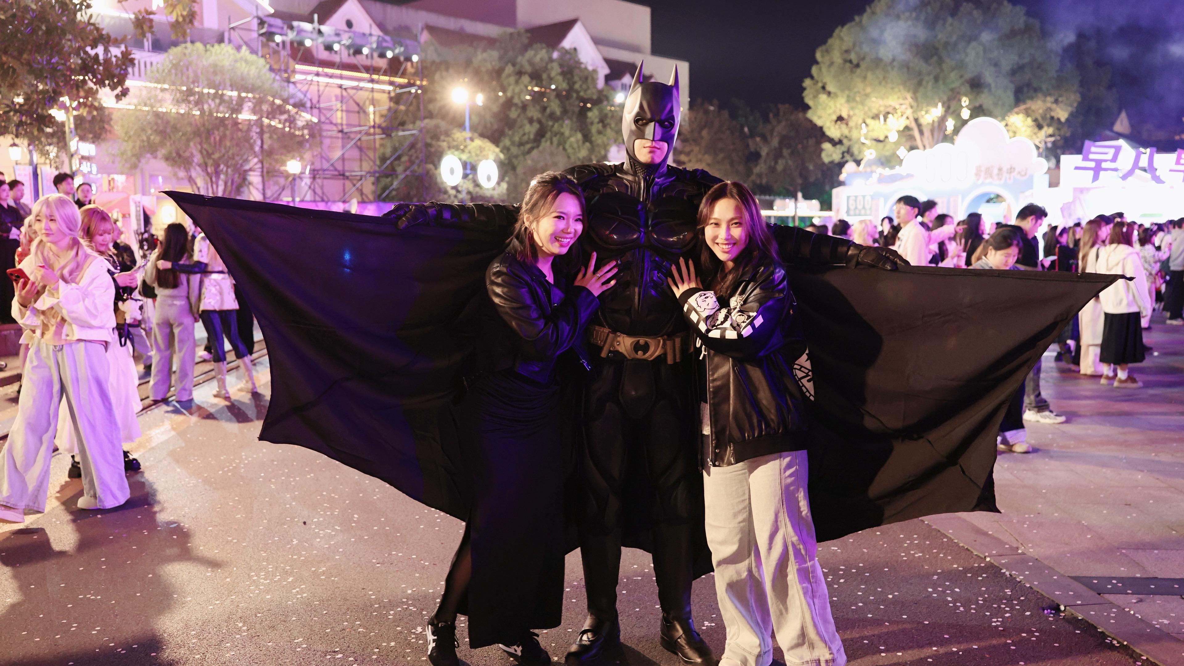 欢乐谷惊奇潮玩节 蝙蝠侠黑暗骑士 观众视角