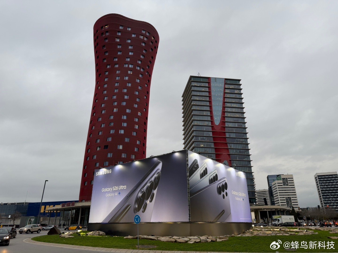 三星在mwc2026 的户外广告位置太绝了 西班牙·巴塞罗那