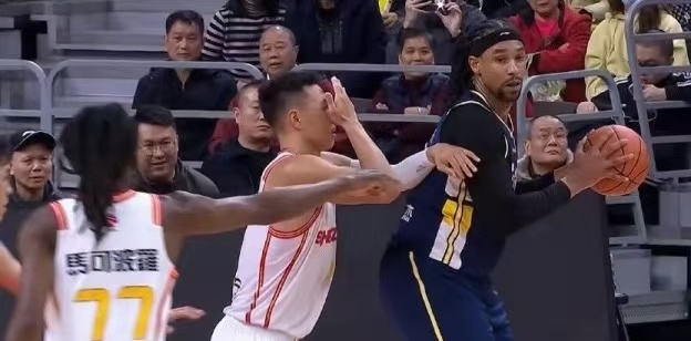 哎。。。。。。也不好说啥。换你被这么抓一次试试广东男篮vs深圳男篮